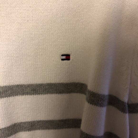 Vintage Tommy Hilfiger sweater - Picture 3 of 3
